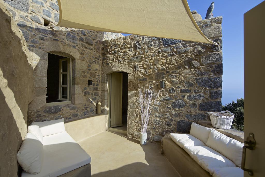 Melanopetra Boutique Apartments Emboriósz Szoba fotó