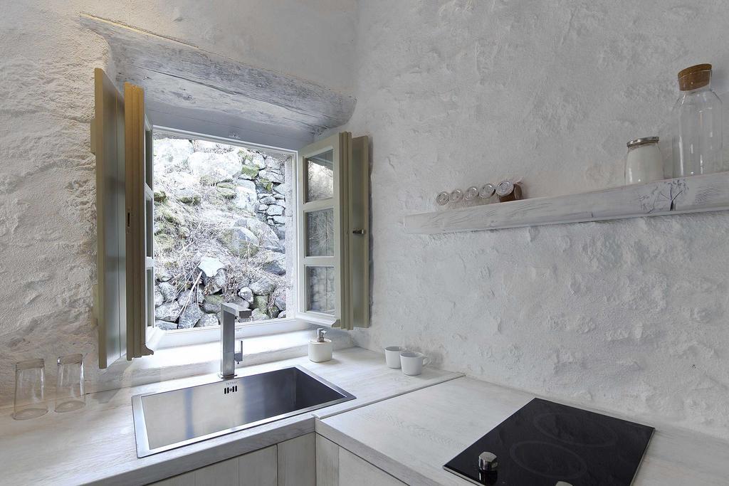 Melanopetra Boutique Apartments Emboriósz Szoba fotó